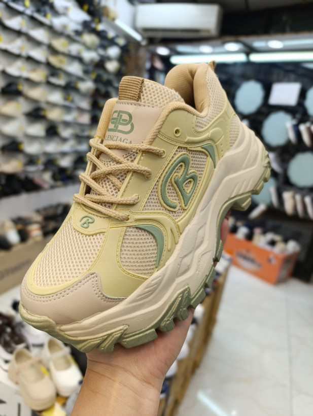 کتانی زنانه مدل بالنسیاگا لژدار